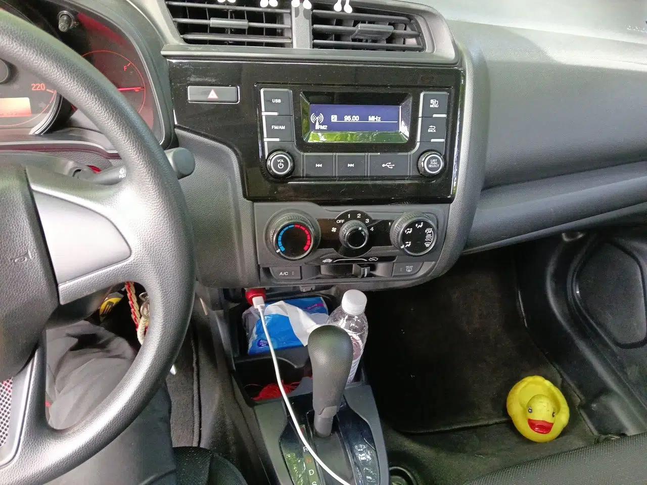 Honda Fit 2018 1.5L CVT Comfort Sunroof Version — миниатюра 13