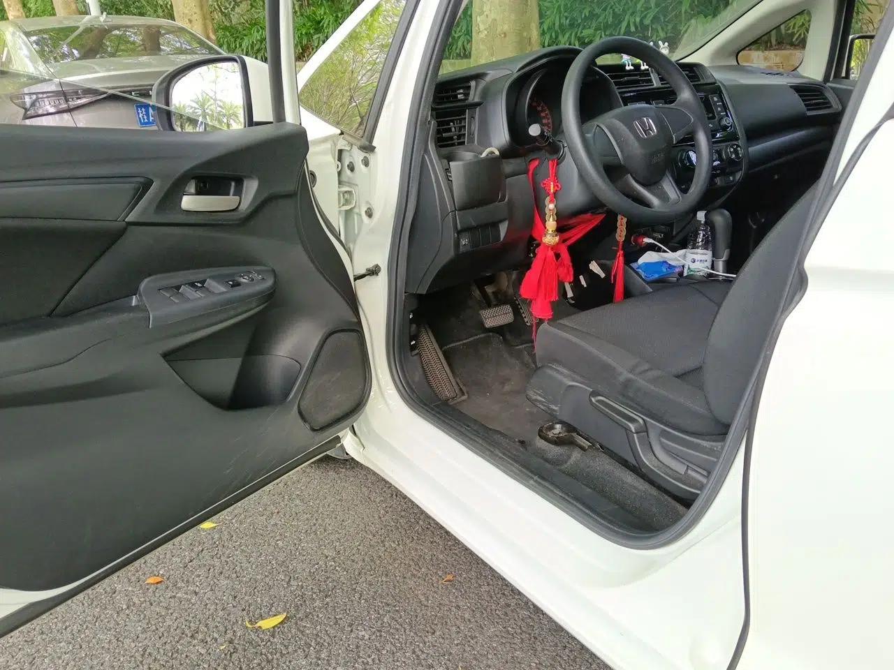 Honda Fit 2018 1.5L CVT Comfort Sunroof Version — миниатюра 16