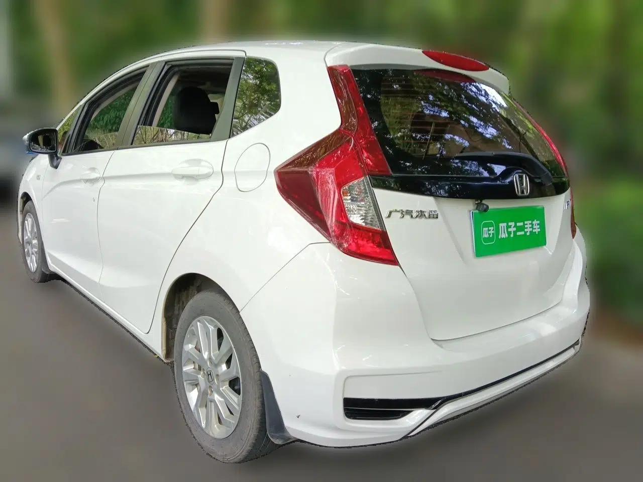 Honda Fit 2018 1.5L CVT Comfort Sunroof Version — миниатюра 4
