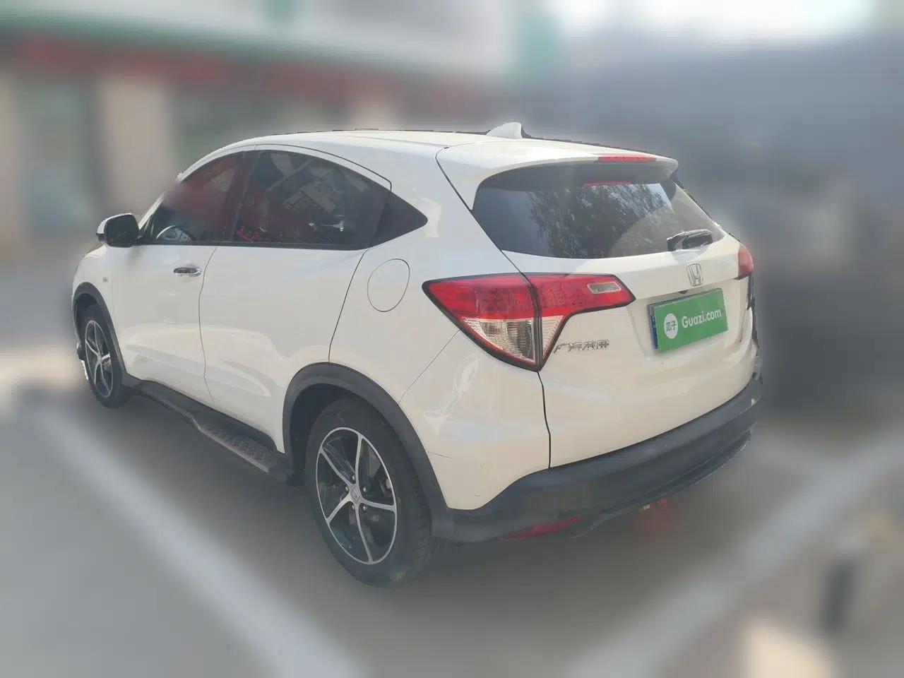 Honda Vezel 2020 1.5L CVT Pioneer Edition — миниатюра 4