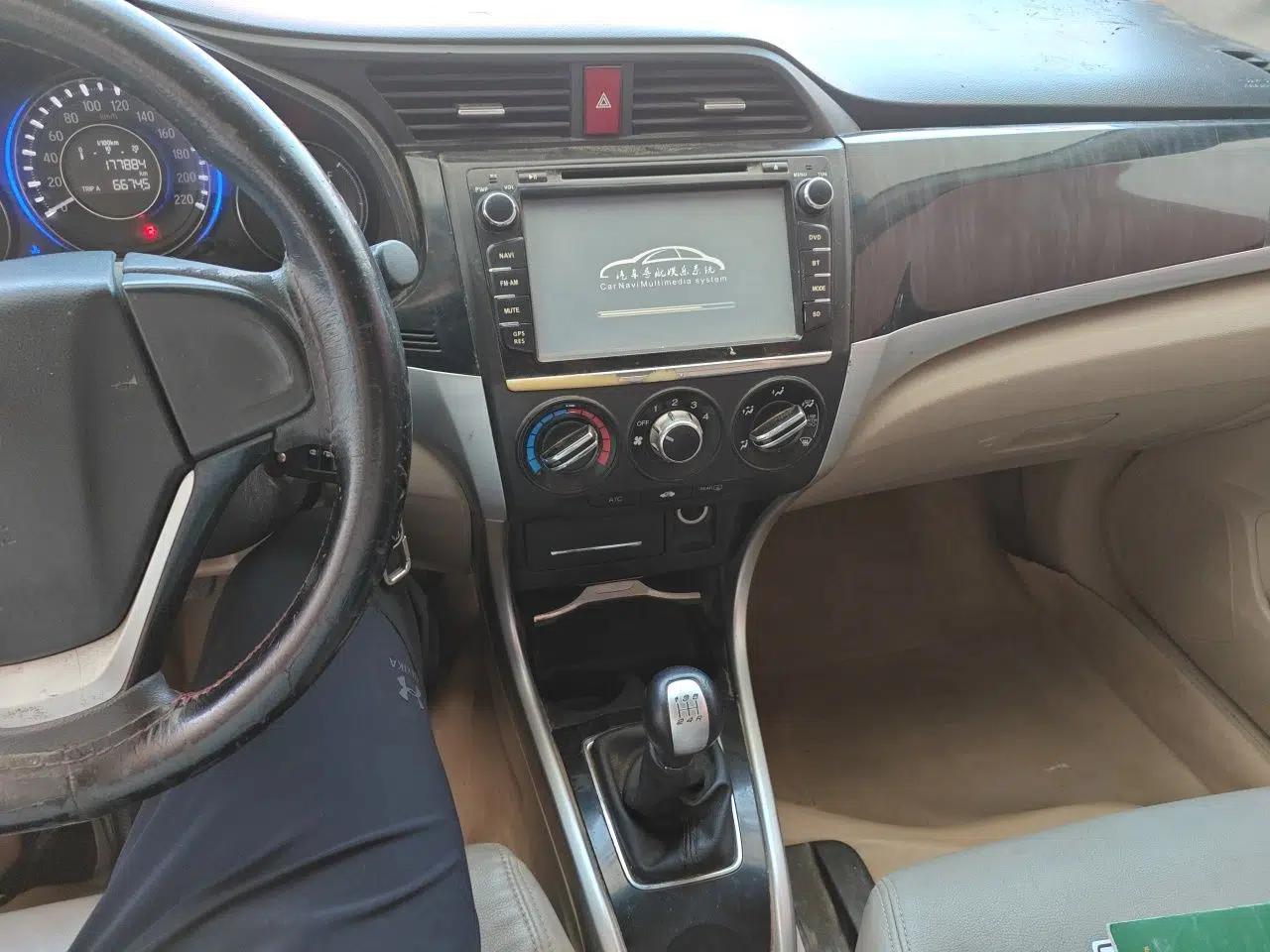 Honda Crider 2013 1.8L manual Comfort version — миниатюра 13