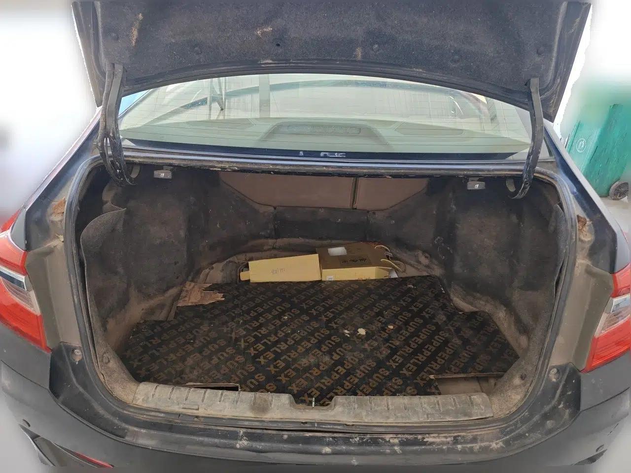 Honda Crider 2013 1.8L manual Comfort version — миниатюра 19