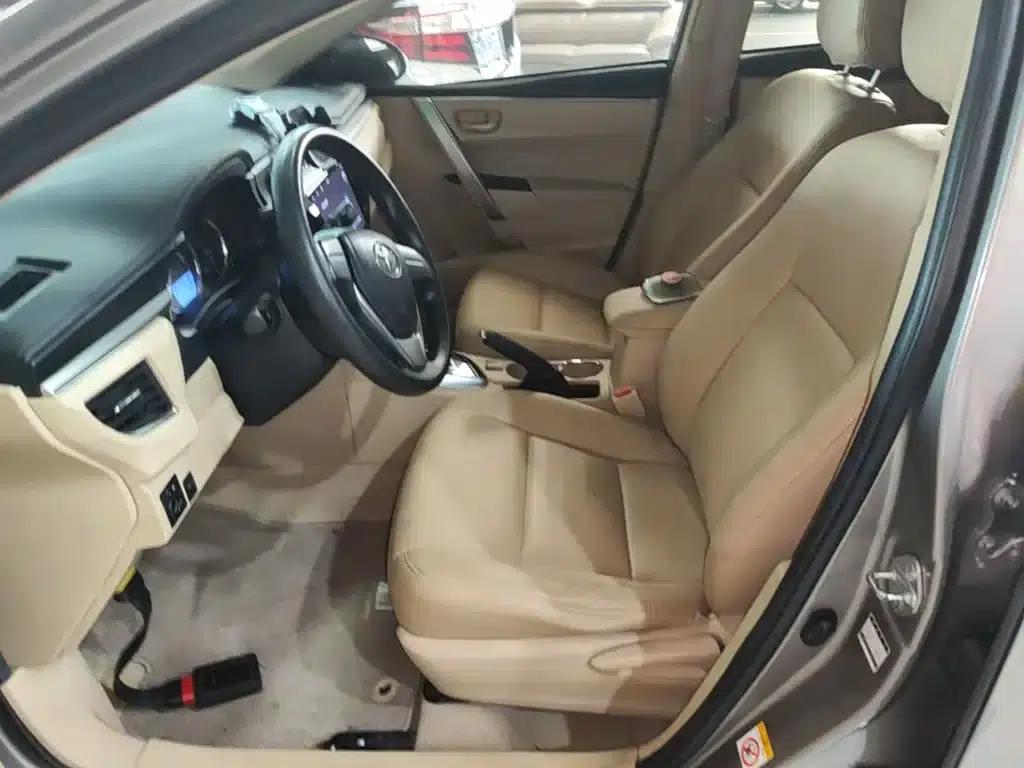 2014 Corolla 1.6L CVT GL — миниатюра 15
