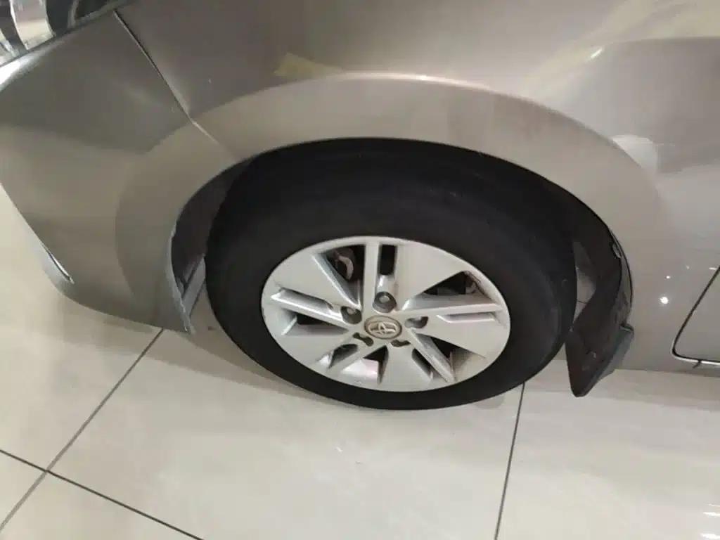 2014 Corolla 1.6L CVT GL — миниатюра 23
