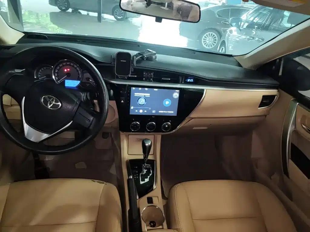 2014 Corolla 1.6L CVT GL — миниатюра 10