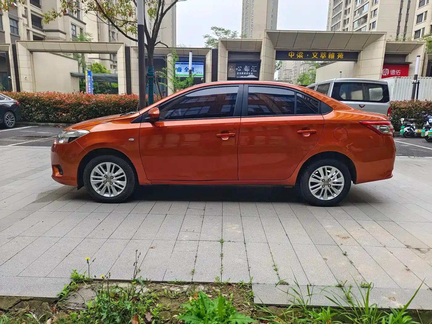 Vios 2014 1.5L Automatic Smart Edition — миниатюра 3