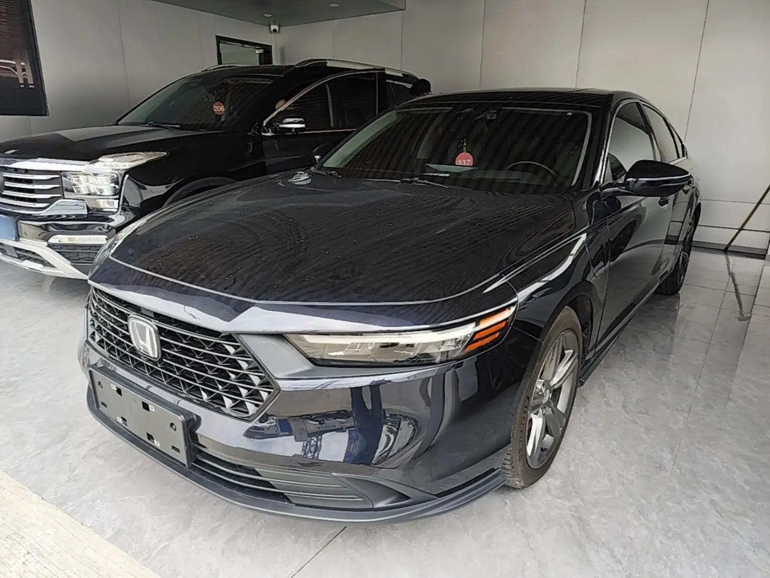 Honda Accord New Energy 2023 2.0L ePHEV Luxury Edition — миниатюра 1