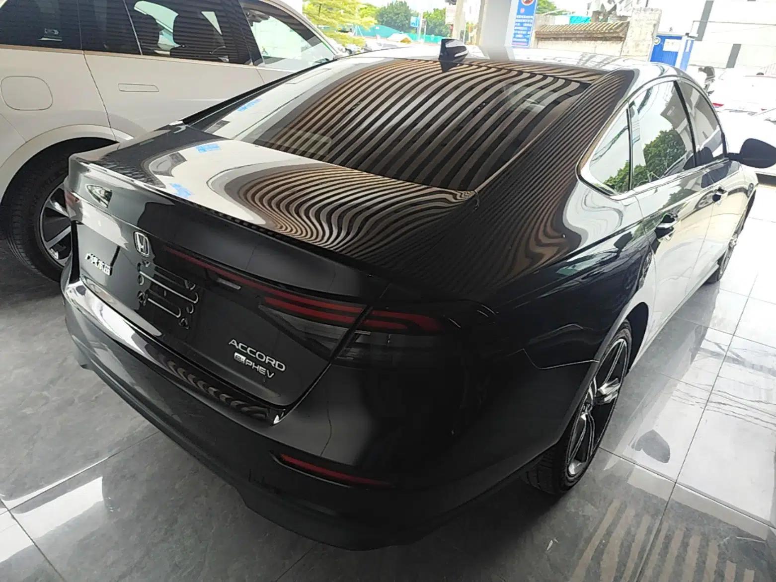 Honda Accord New Energy 2023 2.0L ePHEV Luxury Edition — миниатюра 6