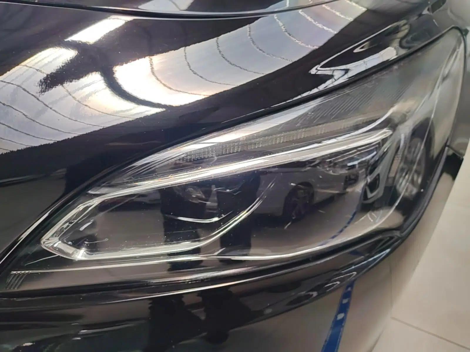 Buick LaCrosse 2018 28T Elite Edition — миниатюра 8