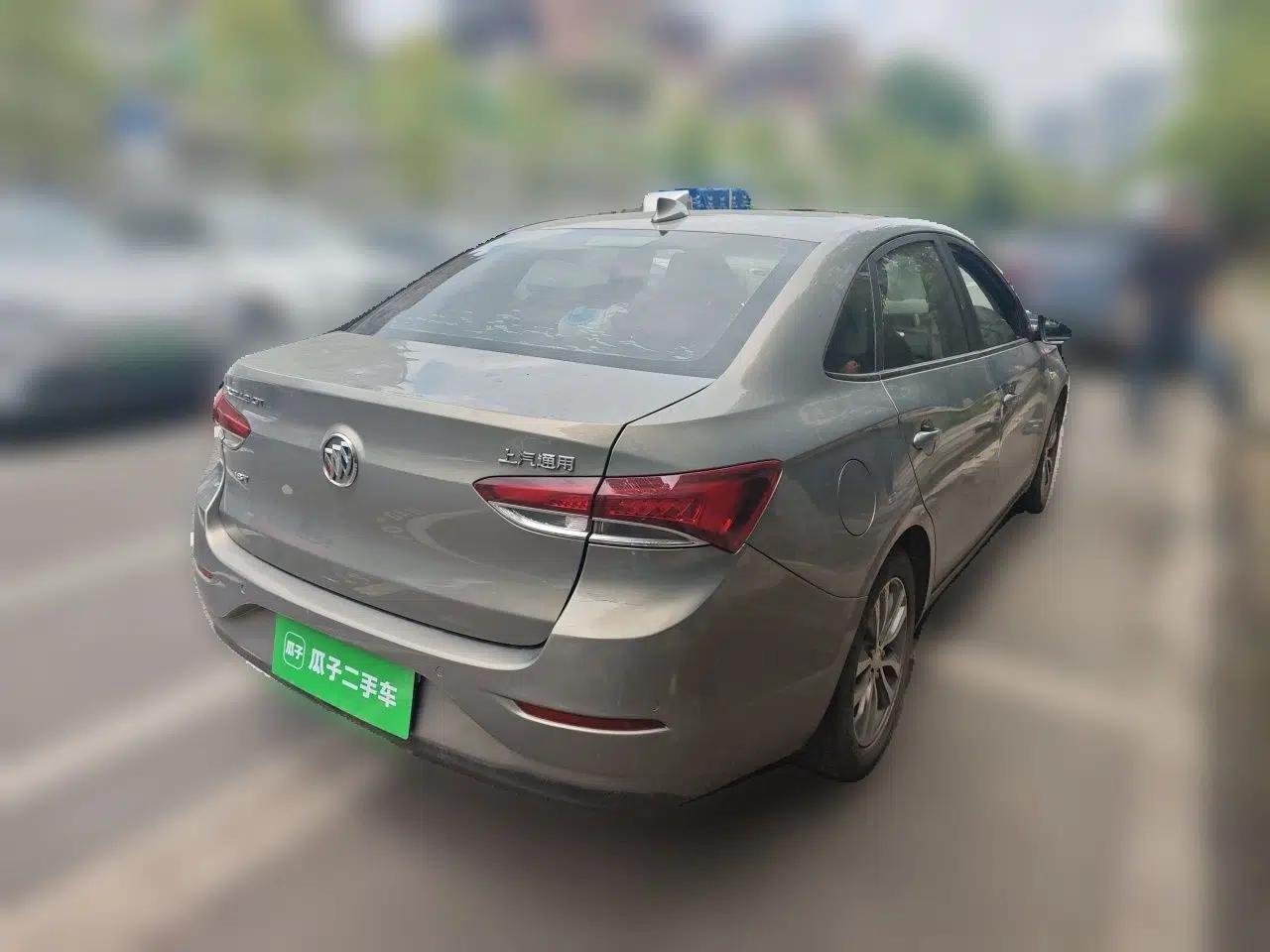 Buick GT 2018 18T Automatic Elite Model — миниатюра 6