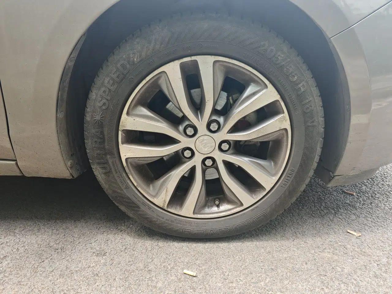 Buick GT 2018 18T Automatic Elite Model — миниатюра 8
