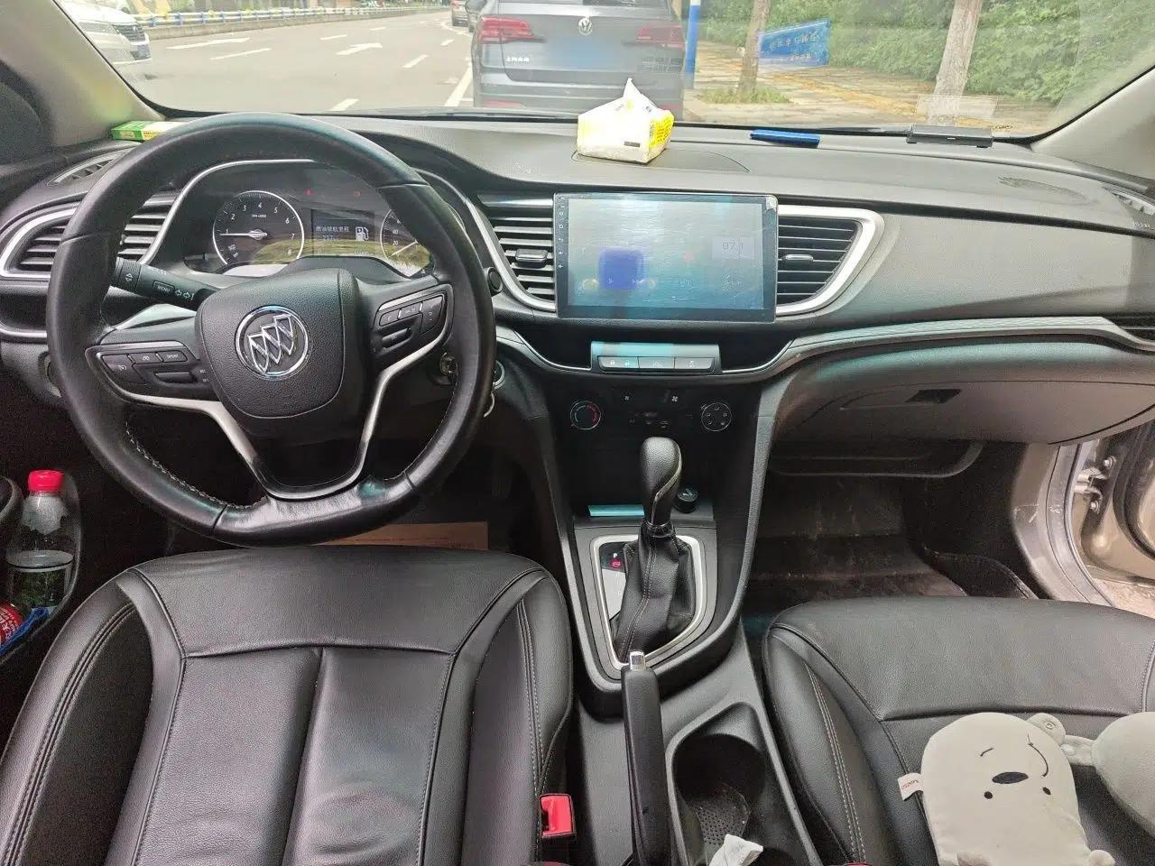 Buick GT 2018 18T Automatic Elite Model — миниатюра 9