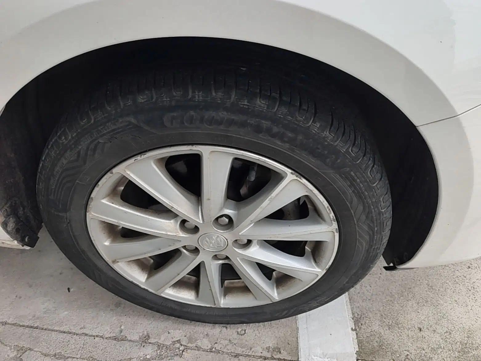 Buick Verano 2015 Sedan 20T Dual-Clutch Leading Model — миниатюра 5