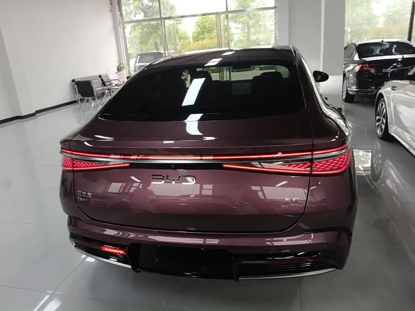 BYD Seal 2023 DM-i 1.5T 121km Prestige Model — миниатюра 5