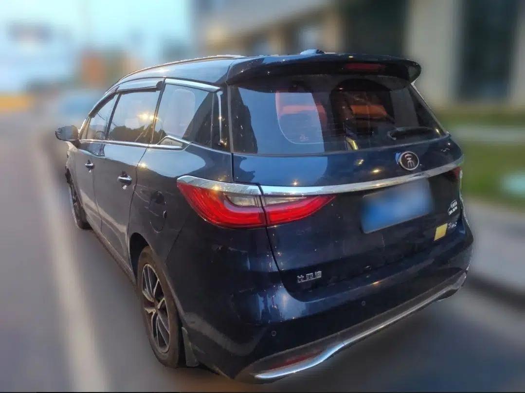 BYD Song MAX 2017 1.5T Automatic Smart Connect Elite 7-Seater — миниатюра 4