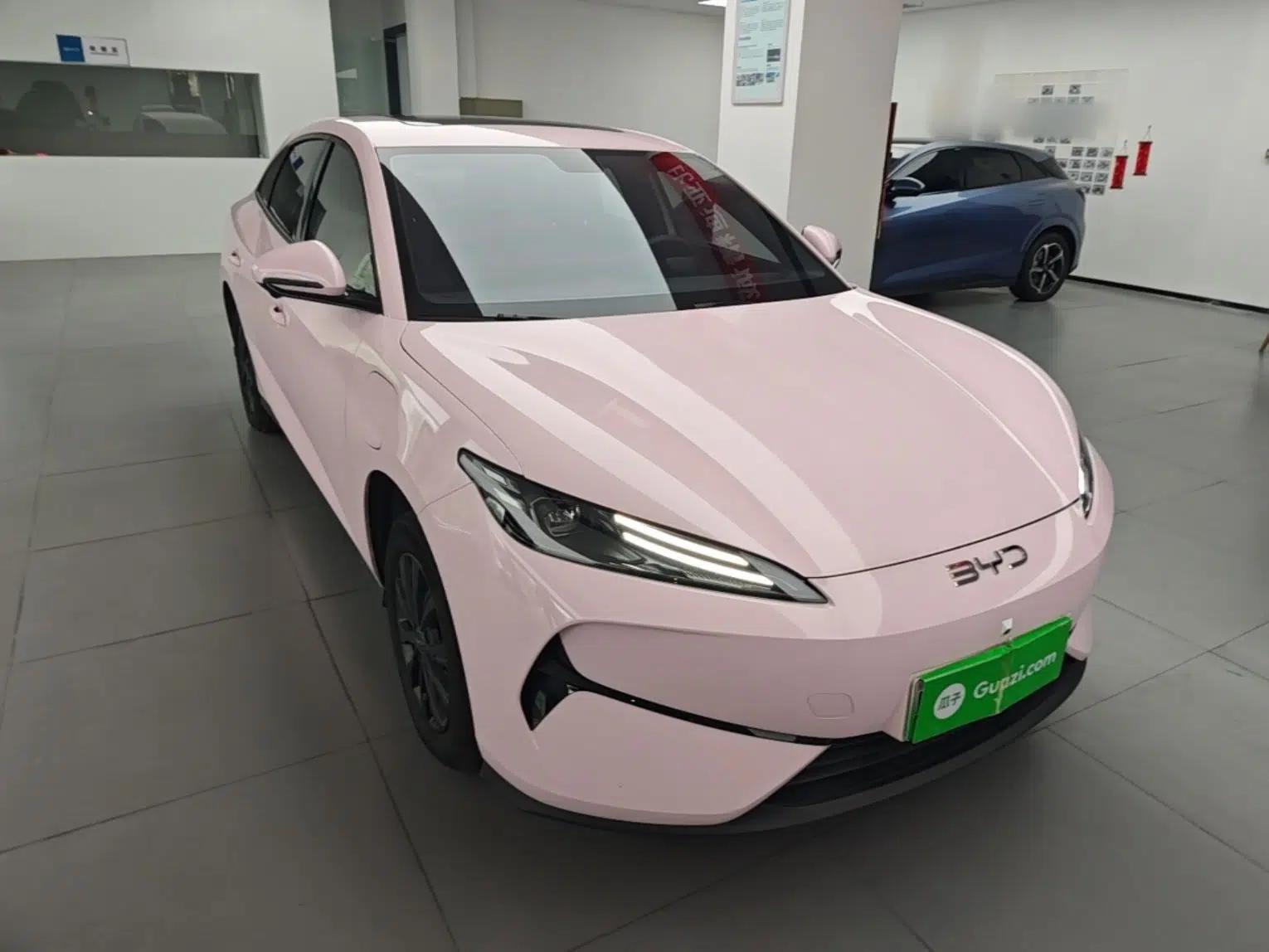 BYD e7 2025 Model 520 Smart Travel Edition — миниатюра 3