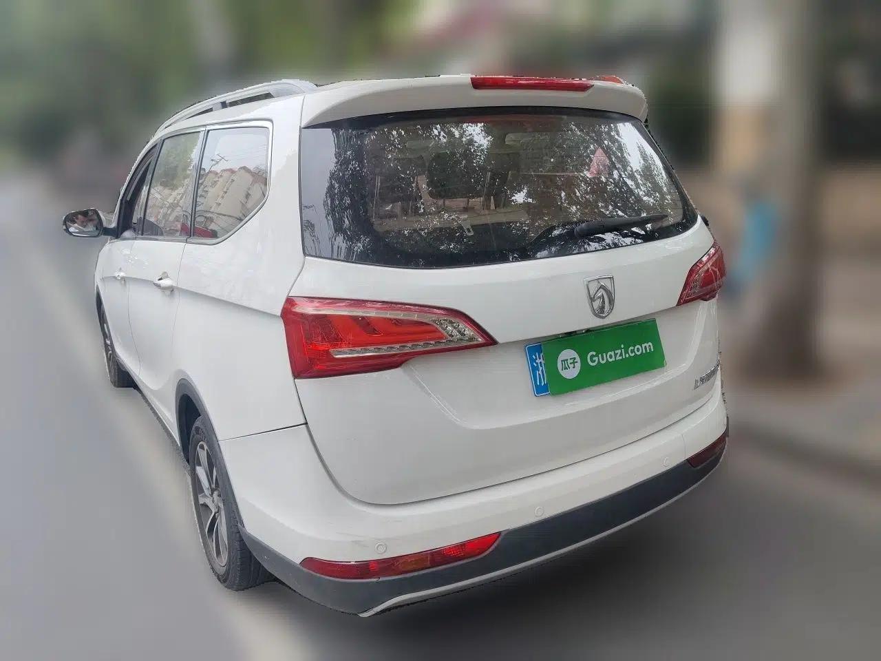 Baojun 730 2017 1.8L iAMT Prestige Version 7 Seats — миниатюра 4