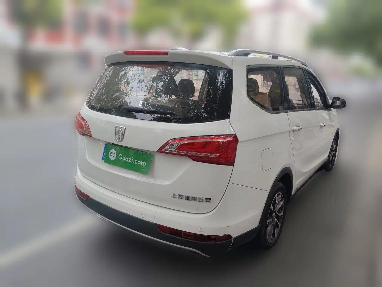 Baojun 730 2017 1.8L iAMT Prestige Version 7 Seats — миниатюра 6