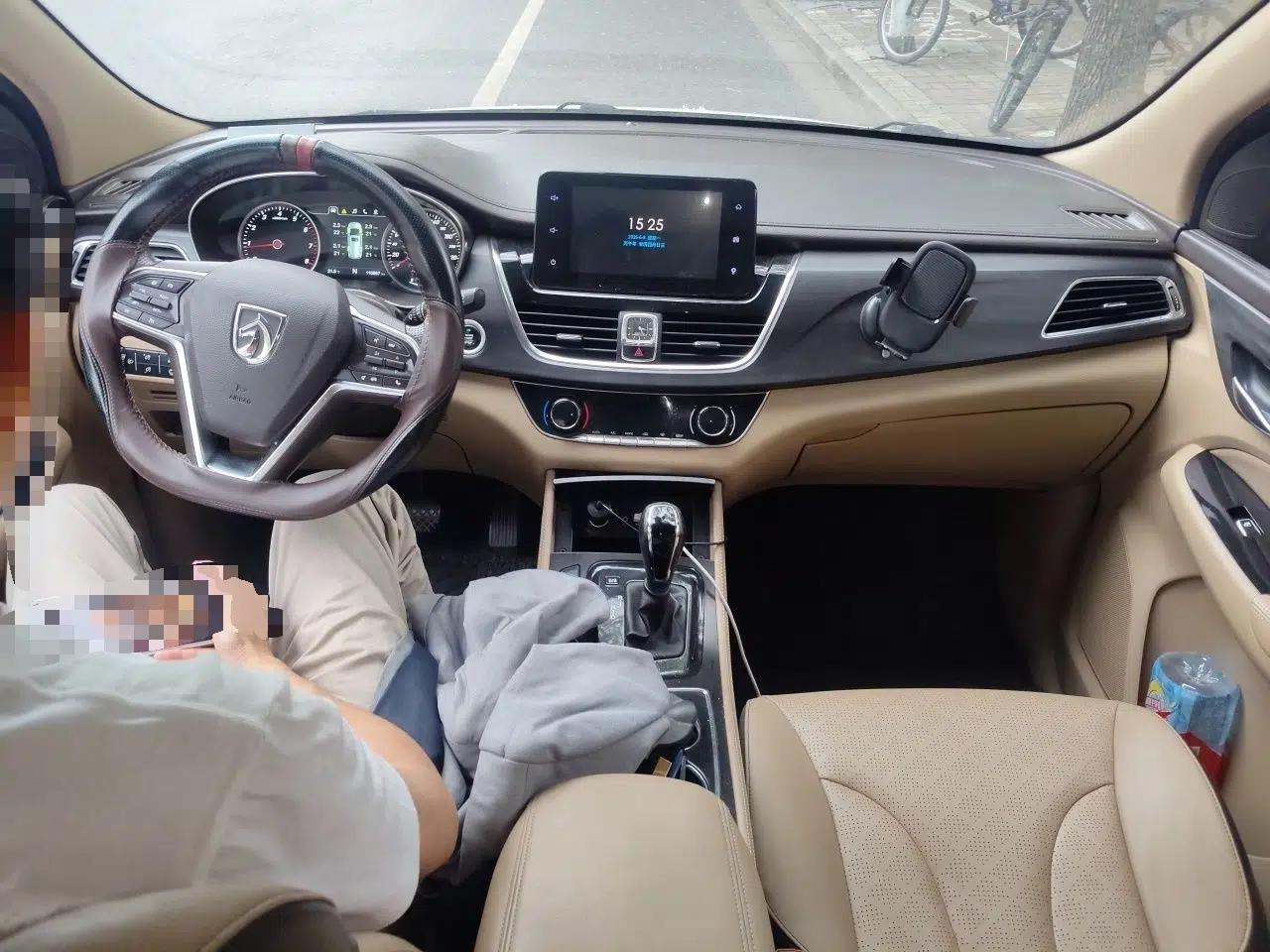 Baojun 730 2017 1.8L iAMT Prestige Version 7 Seats — миниатюра 9