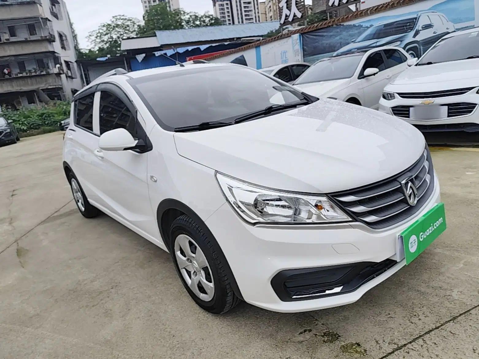 Baojun 310 2020 1.2L Manual Comfort Edition — миниатюра 3