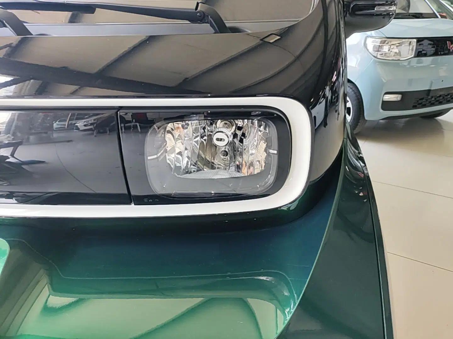 Baojun KiWi EV 2022 Designer Lite Edition Ternary Lithium — миниатюра 8
