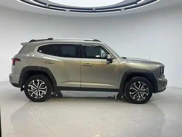 Haval Big Dog PLUS 2023 2.0T 4WD Trendy Wild Plus — миниатюра 8