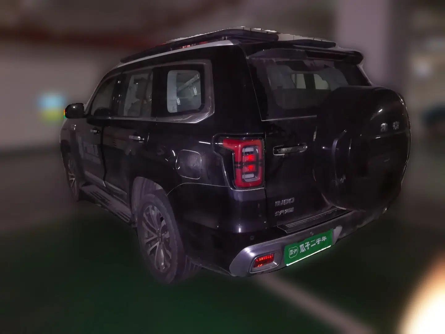 BAIC Off-Road BJ60 2022 2.0T Weekend Edition Five-Seater — миниатюра 4