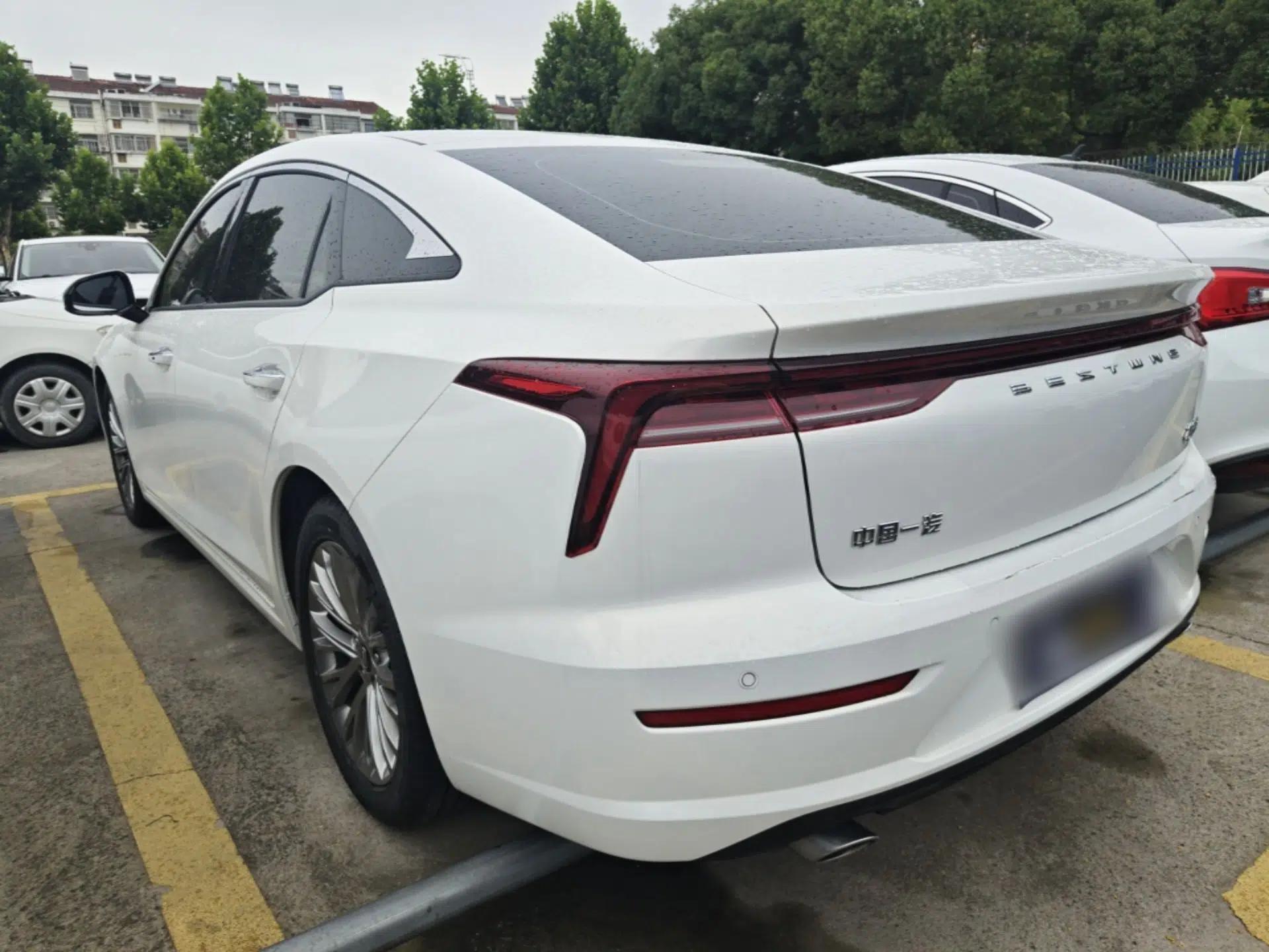 Bestune B70 2022 Third Generation 1.5T Automatic Enjoyment Version — миниатюра 4