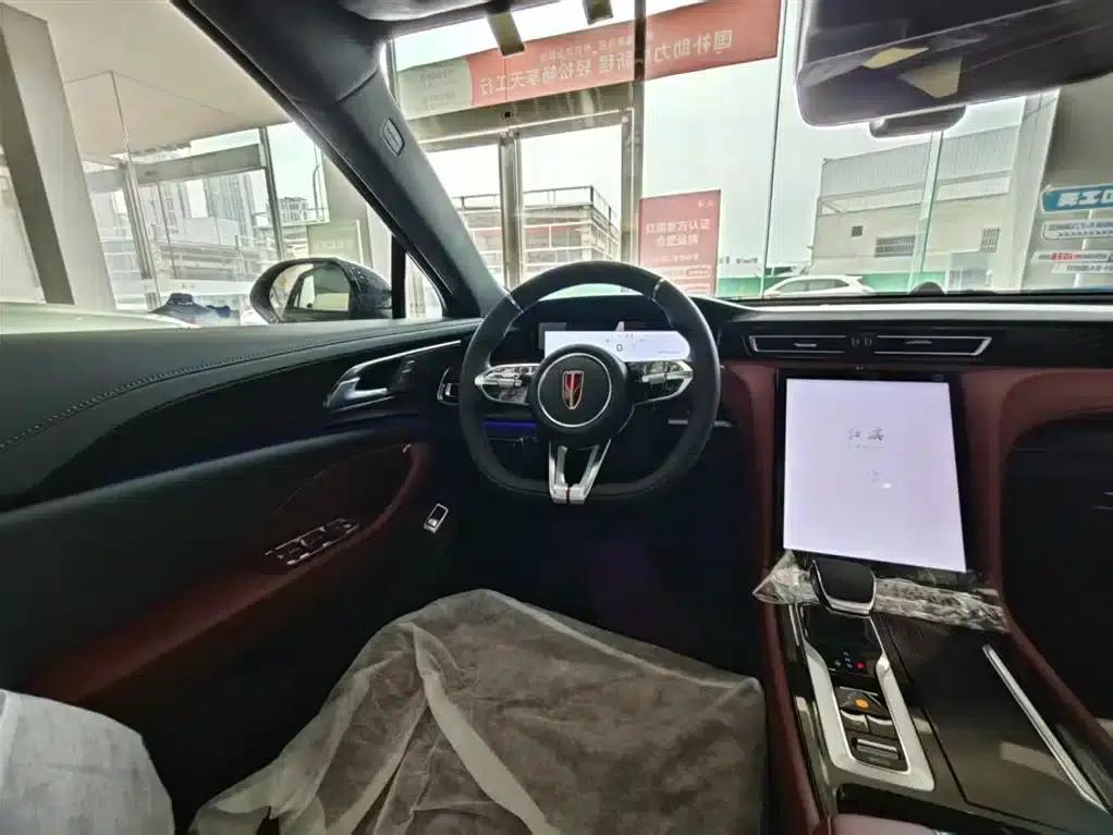 Hongqi H5 2025 2.0T Automatic Xuanying Edition — миниатюра 4