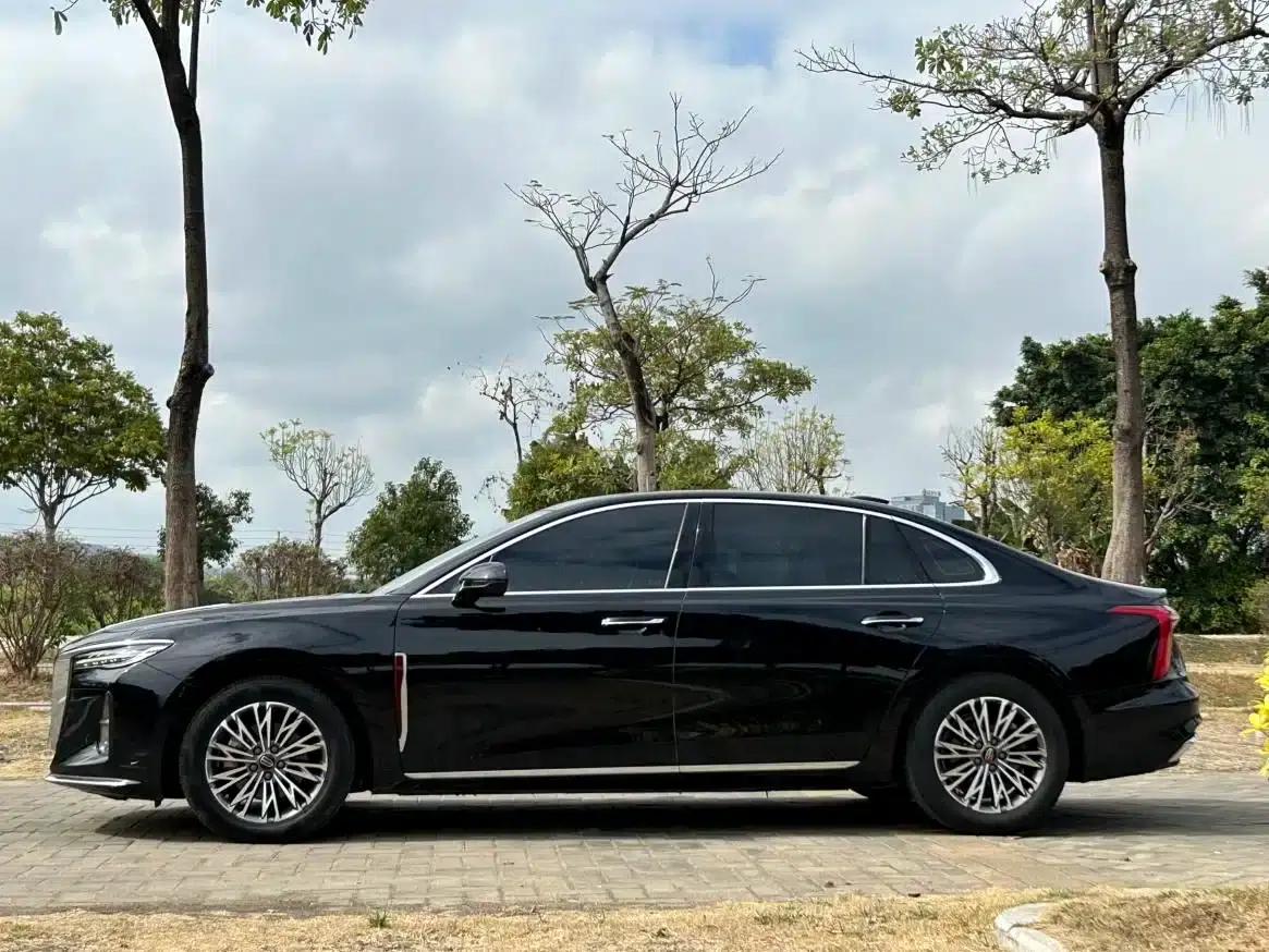 Hongqi H5 2023 2.0T Automatic Intelligent Flagship Edition — миниатюра 4