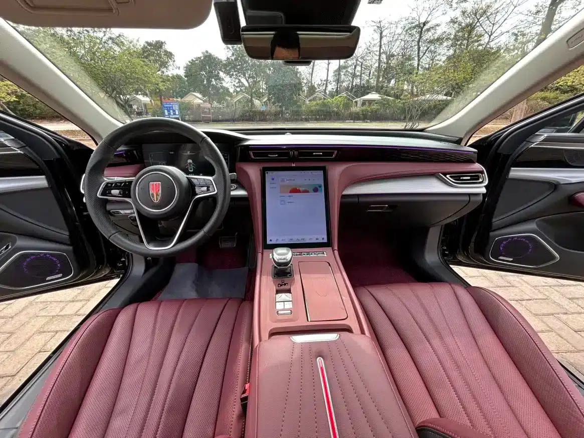 Hongqi H5 2023 2.0T Automatic Intelligent Flagship Edition — миниатюра 6
