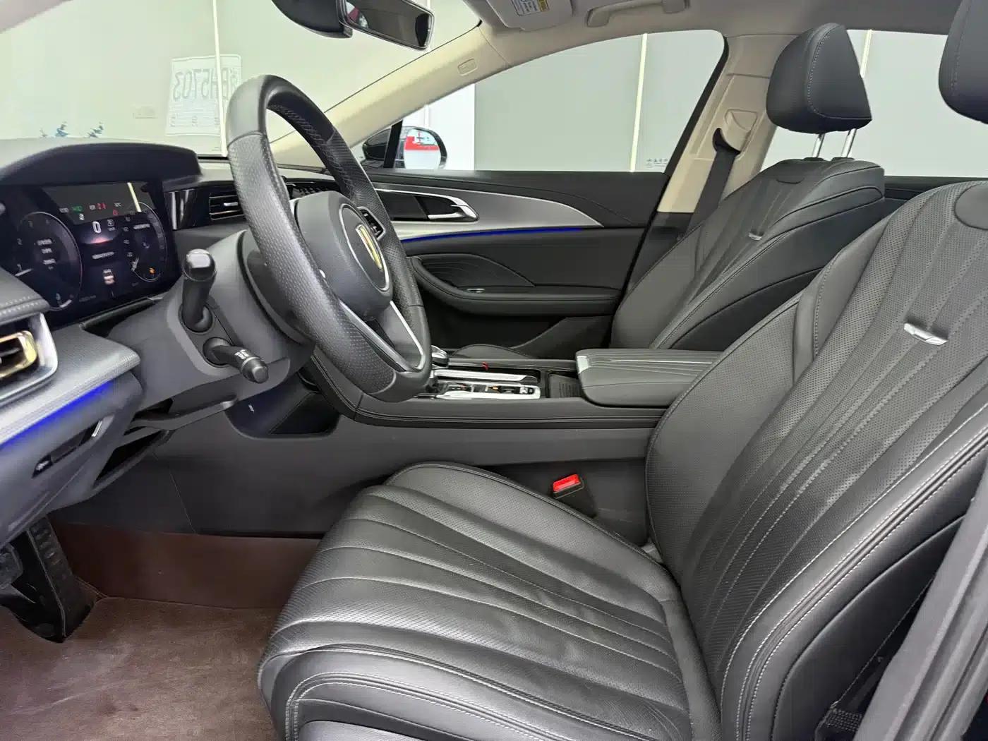 Hongqi H5 2024 2.0T Automatic Intelligent Flagship Edition — миниатюра 4