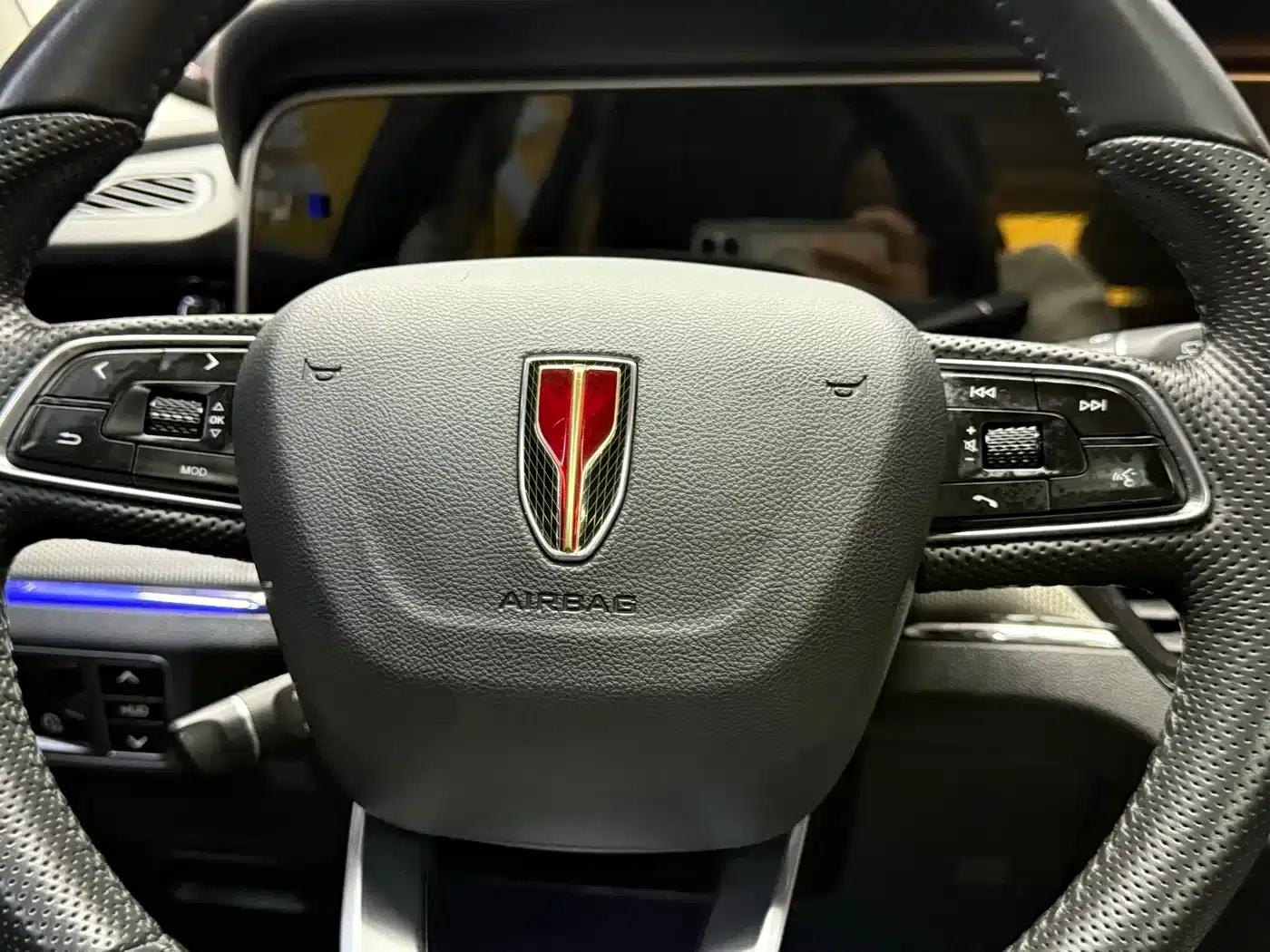 Hongqi HS5 2022 Facelift 2.0T Intelligent Flagship Edition — миниатюра 18