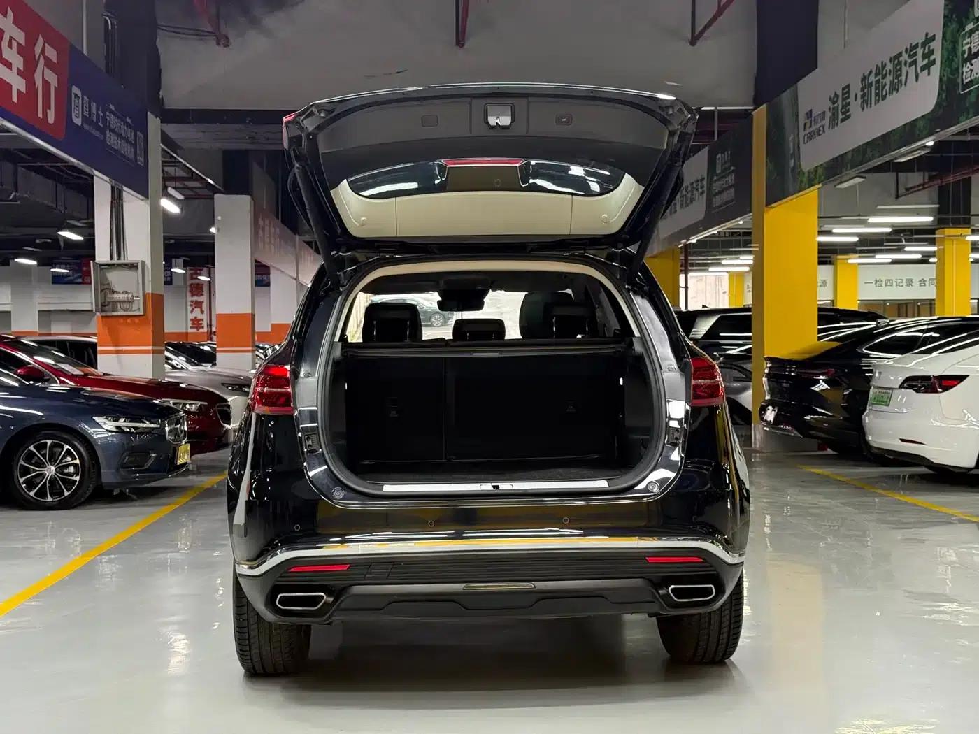 Hongqi HS5 2022 Facelift 2.0T Intelligent Flagship Edition — миниатюра 21