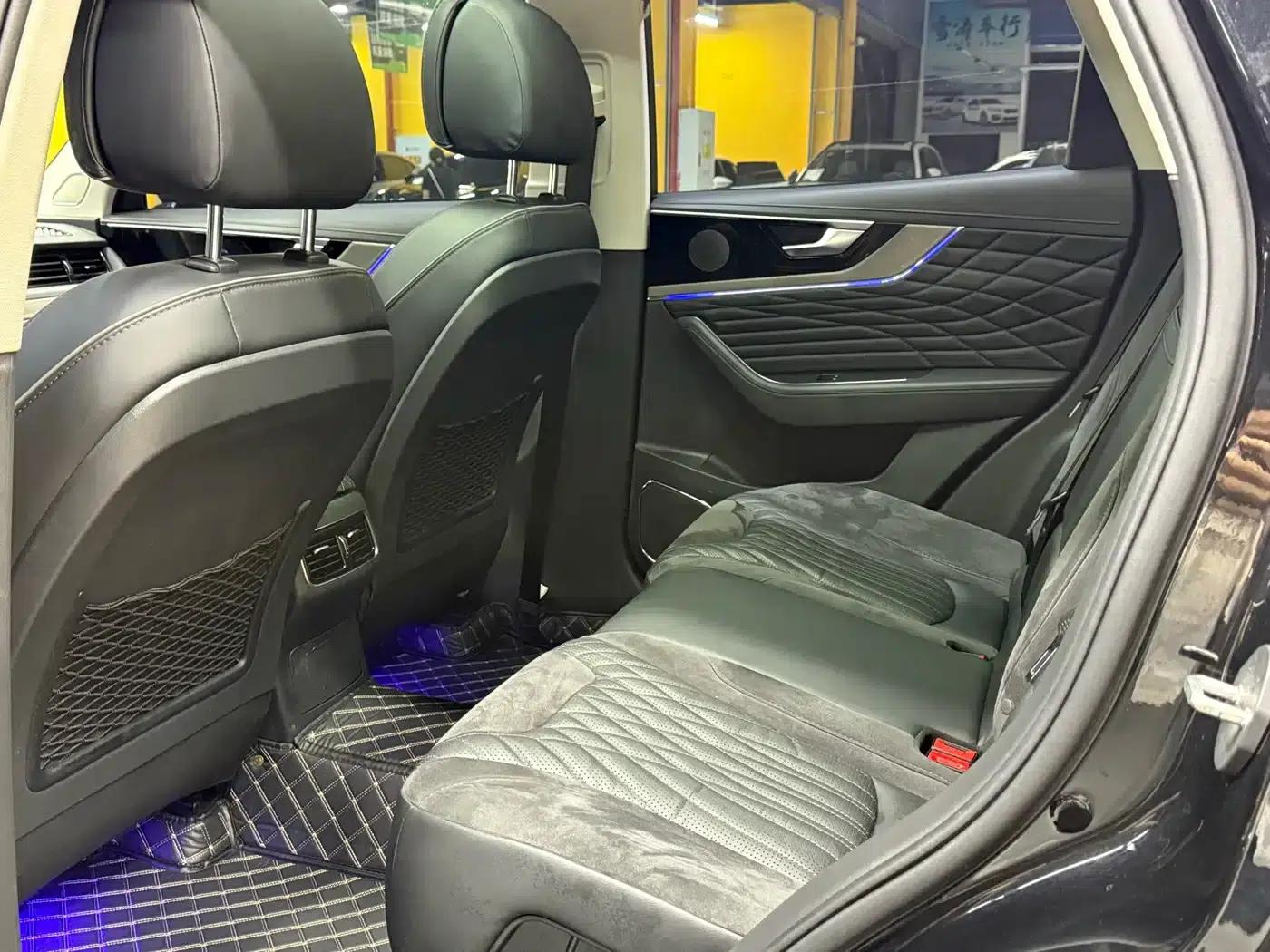 Hongqi HS5 2022 Facelift 2.0T Intelligent Flagship Edition — миниатюра 10