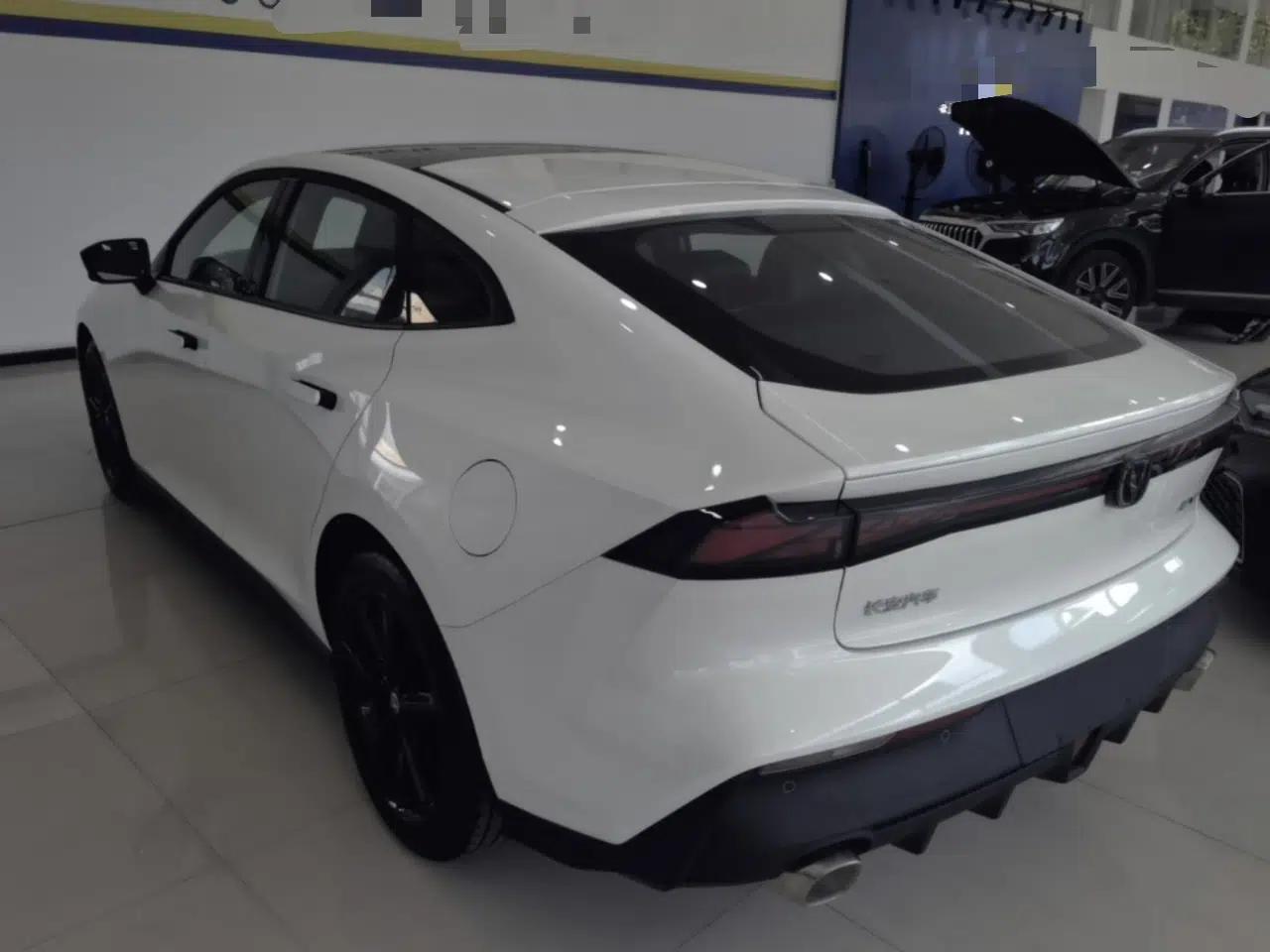 CHANGAN UNI-V 2024 1.5T High-Energy Version — миниатюра 4