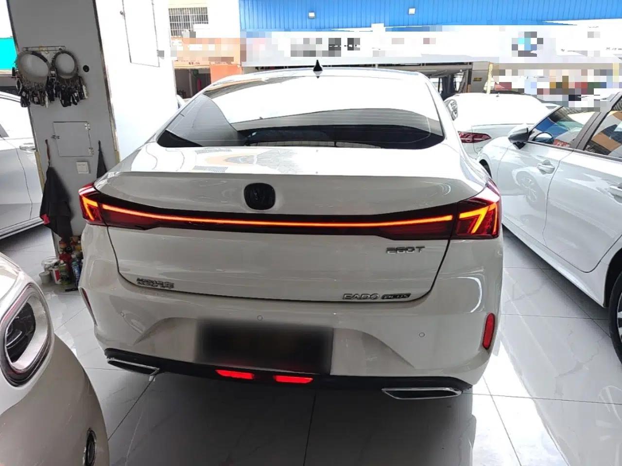 CHANGAN Eado 2023 Changan Edition PLUS Blue Whale NE 1.4T GDI DCT Prestige Version — миниатюра 5