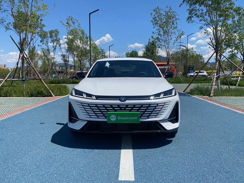 CHANGAN Eado 2026 Model, Fourth Generation, 1.5T 500Bar Enjoyment Edition — миниатюра 3