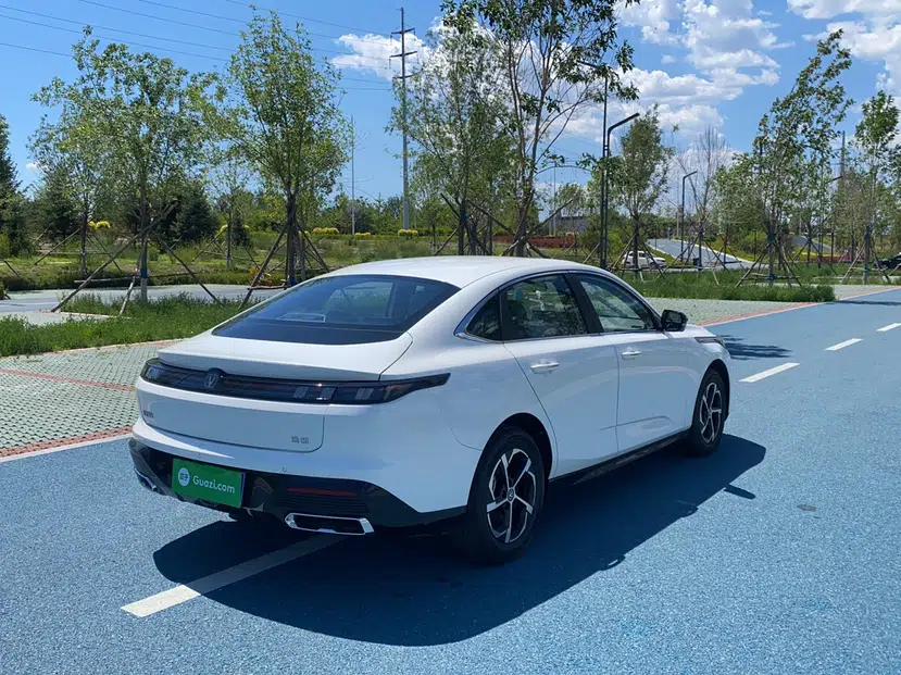 CHANGAN Eado 2026 Model, Fourth Generation, 1.5T 500Bar Enjoyment Edition — миниатюра 4