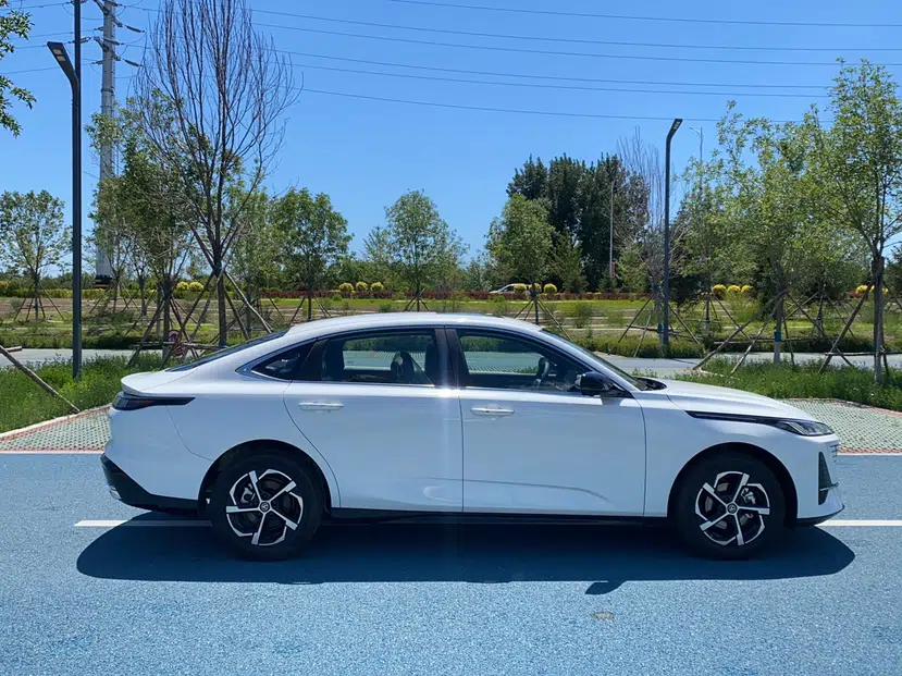 CHANGAN Eado 2026 Model, Fourth Generation, 1.5T 500Bar Enjoyment Edition — миниатюра 5
