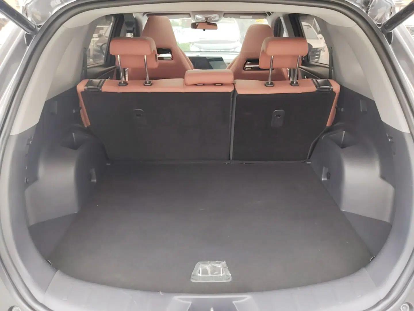 CHANGAN CS75 PLUS 2023 3rd Generation 1.5T Automatic Prestige Model — миниатюра 22