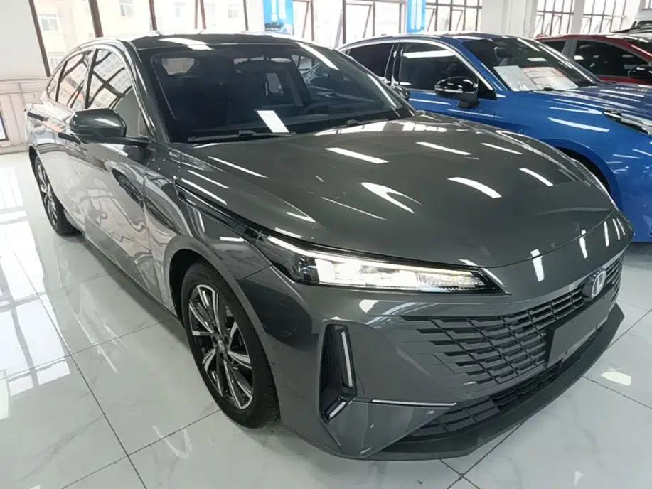 CHANGAN Eado DD 2023 Blue Whale NE 1.5T GDI DCT Navigation Model — миниатюра 3
