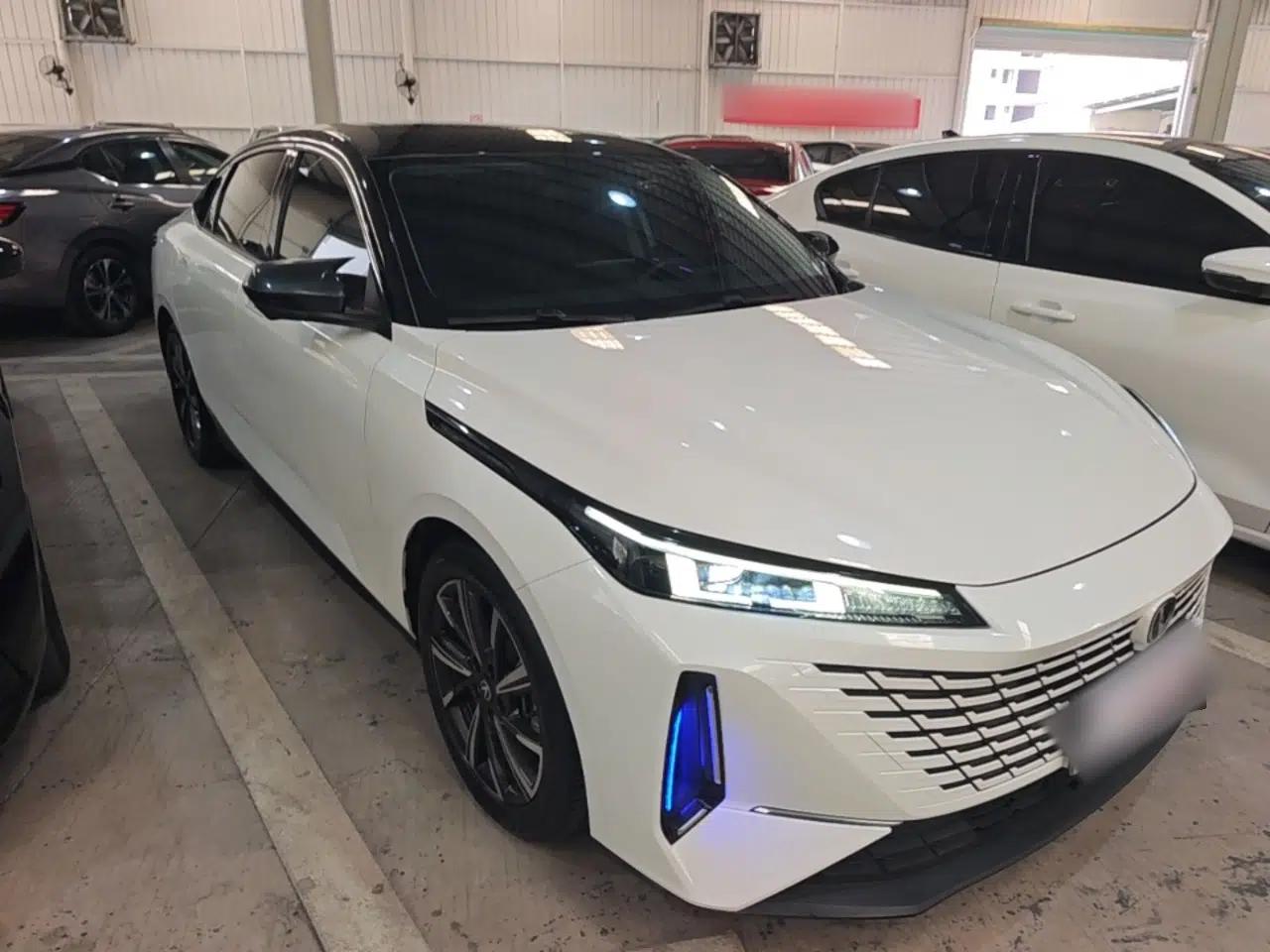 CHANGAN Eado DD 2023 Blue Whale NE 1.5T GDI DCT Navigation Model — миниатюра 3