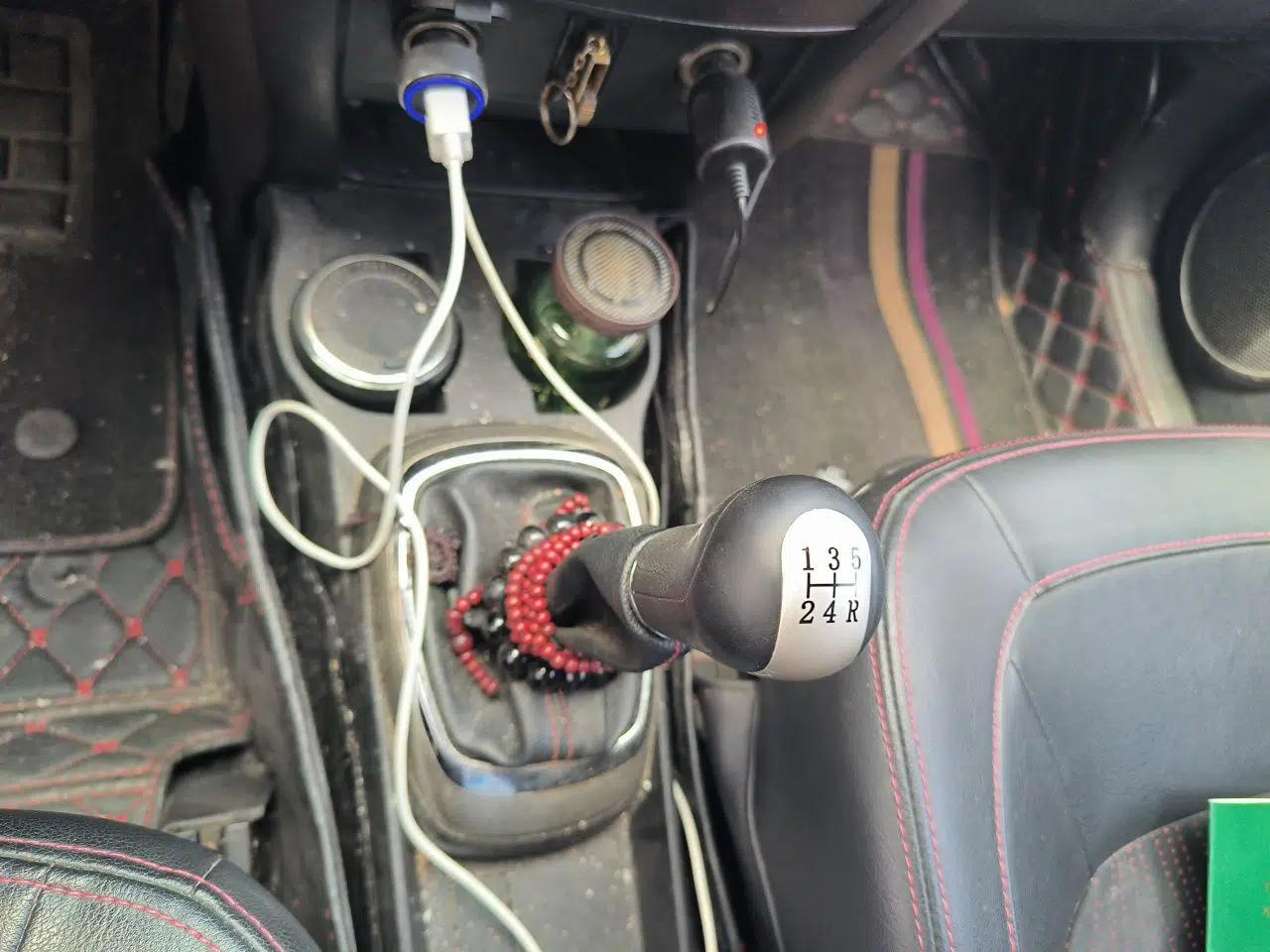 Great Wall M4 2012 1.5L Manual Luxury Version — миниатюра 14