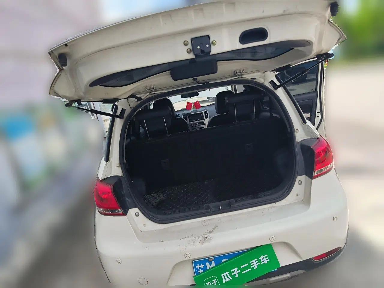 Great Wall M4 2012 1.5L Manual Luxury Version — миниатюра 19