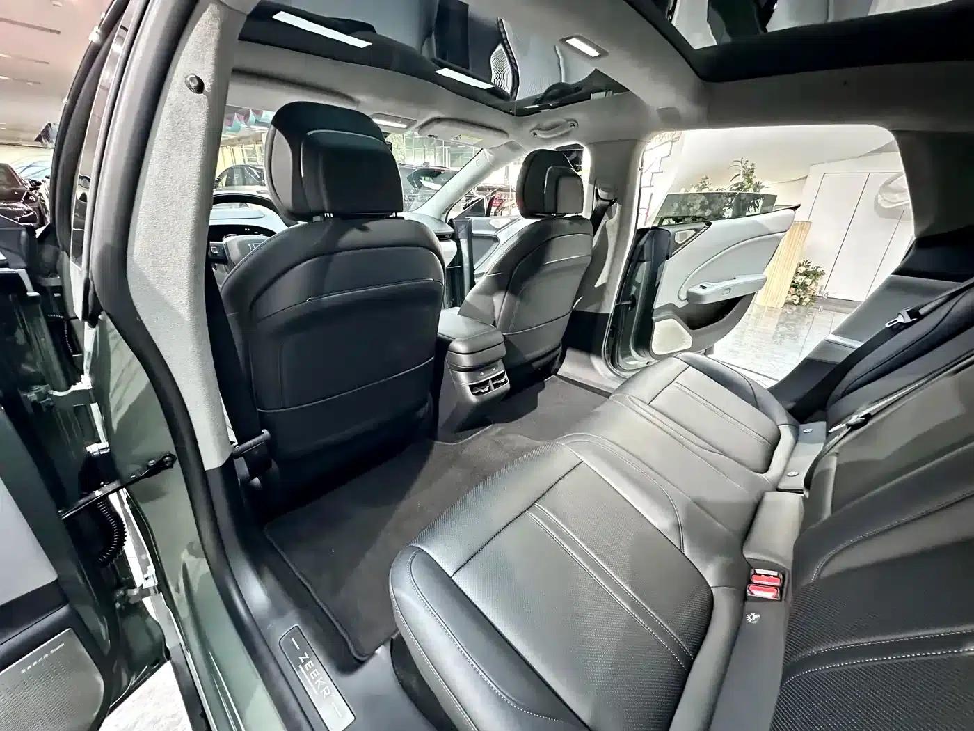 Jike 007 2025 Long Range Rear-Wheel Drive Intelligent Driving Edition 100kWh — миниатюра 11