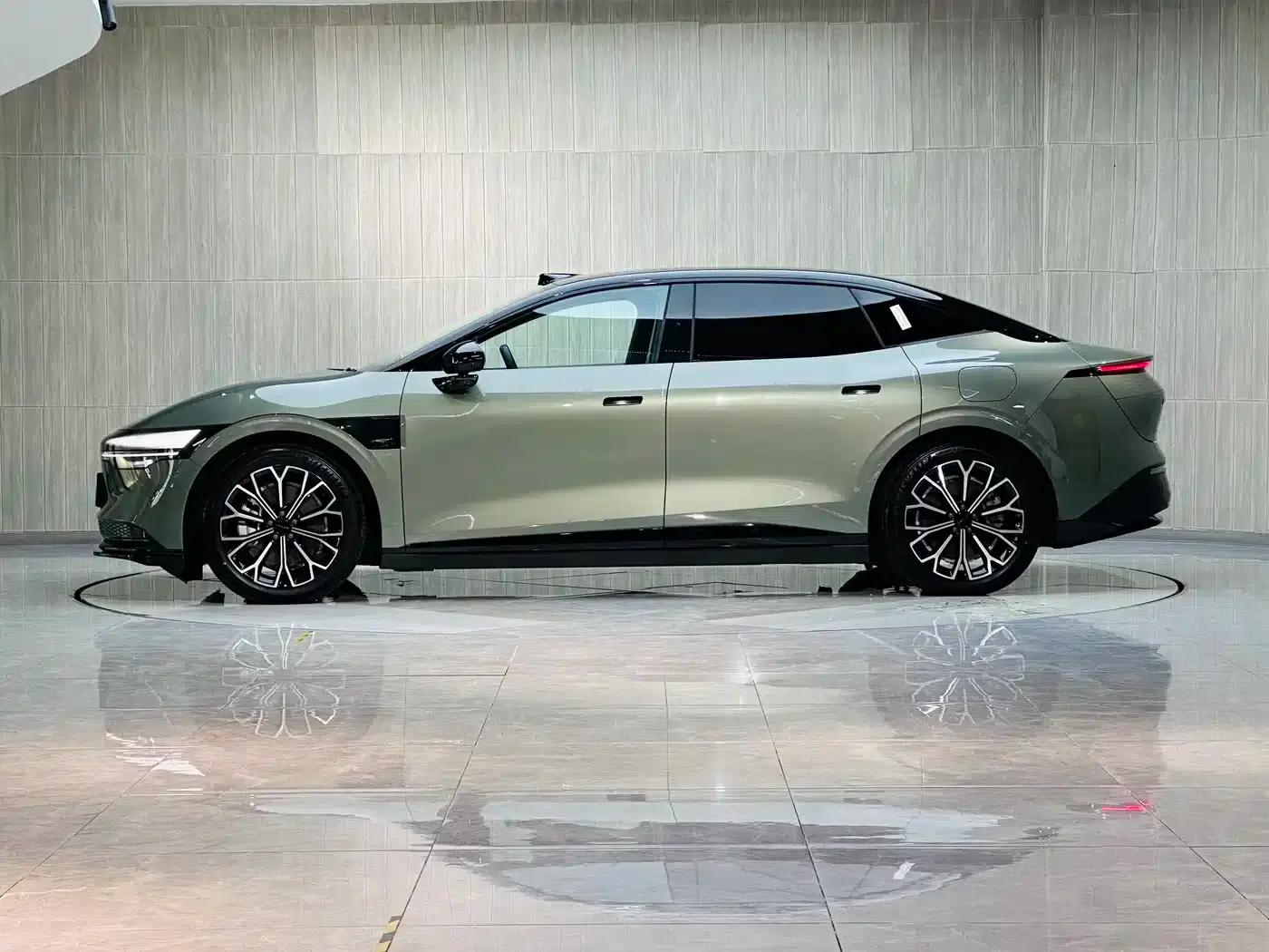 Jike 007 2025 Long Range Rear-Wheel Drive Intelligent Driving Edition 100kWh — миниатюра 3
