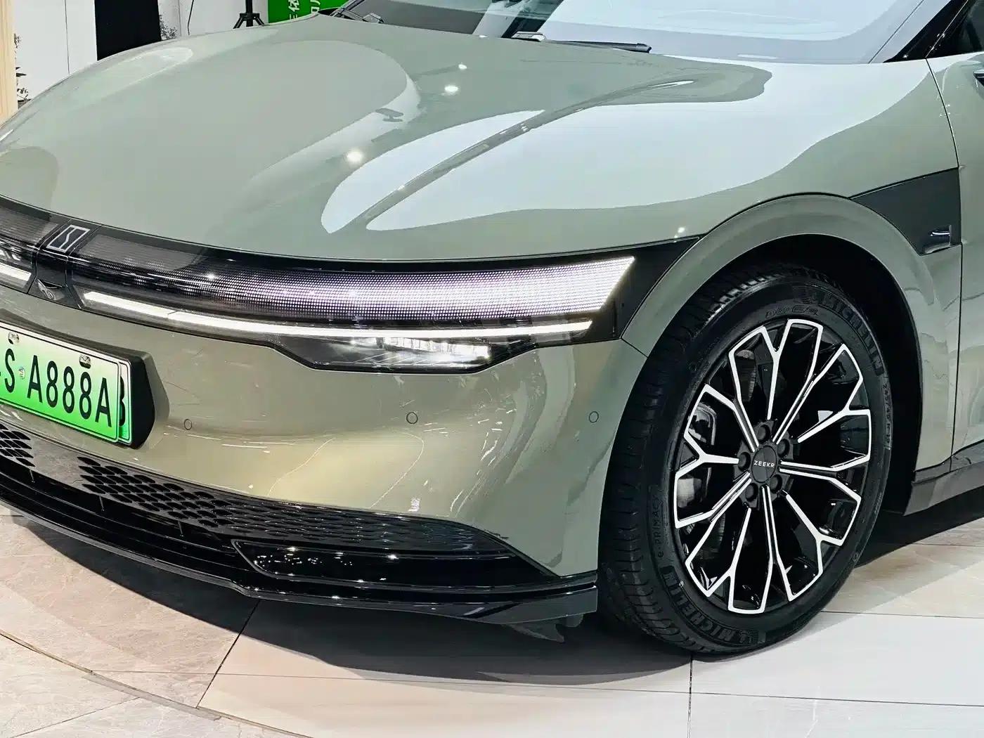 Jike 007 2025 Long Range Rear-Wheel Drive Intelligent Driving Edition 100kWh — миниатюра 7