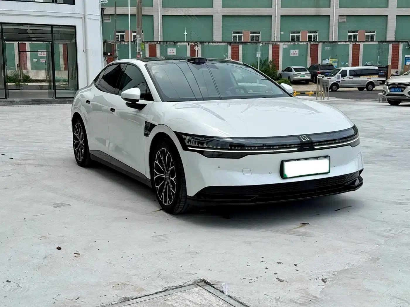 Jike 007 2025 Long Range Rear-Wheel Drive Intelligent Driving Edition 100kWh — миниатюра 3