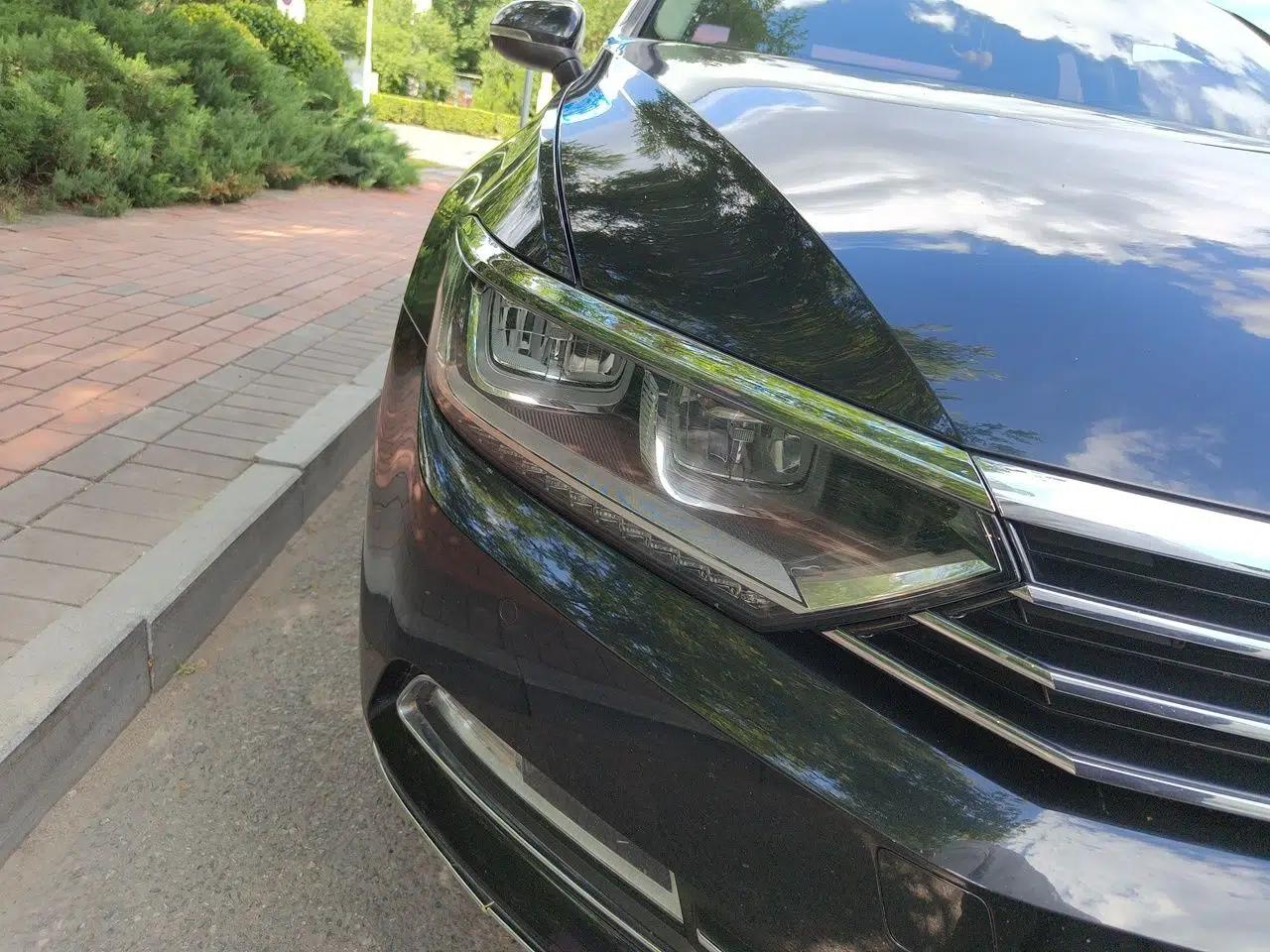 Volkswagen Magotan 2018 Facelift 330TSI DSG Luxury Model — миниатюра 7